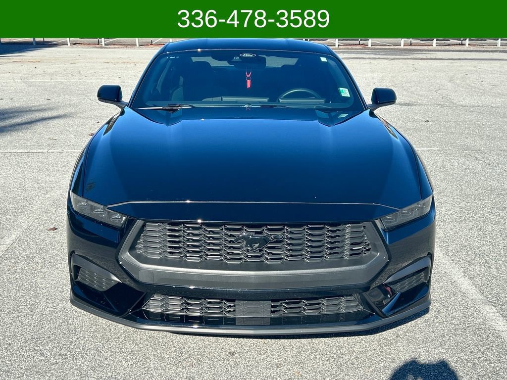 Used 2024 Ford Mustang EcoBoost image 8