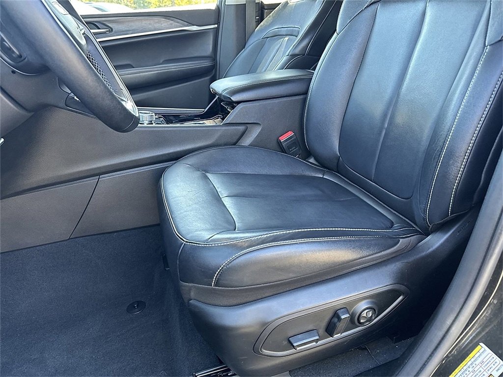 Certified 2022 Jeep Grand Cherokee L Limited image 13