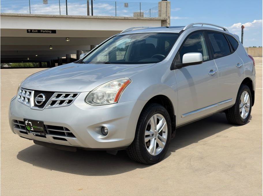 Used 2013 Nissan Rogue SV w/ Premium Pkg AWD/4WD image 3