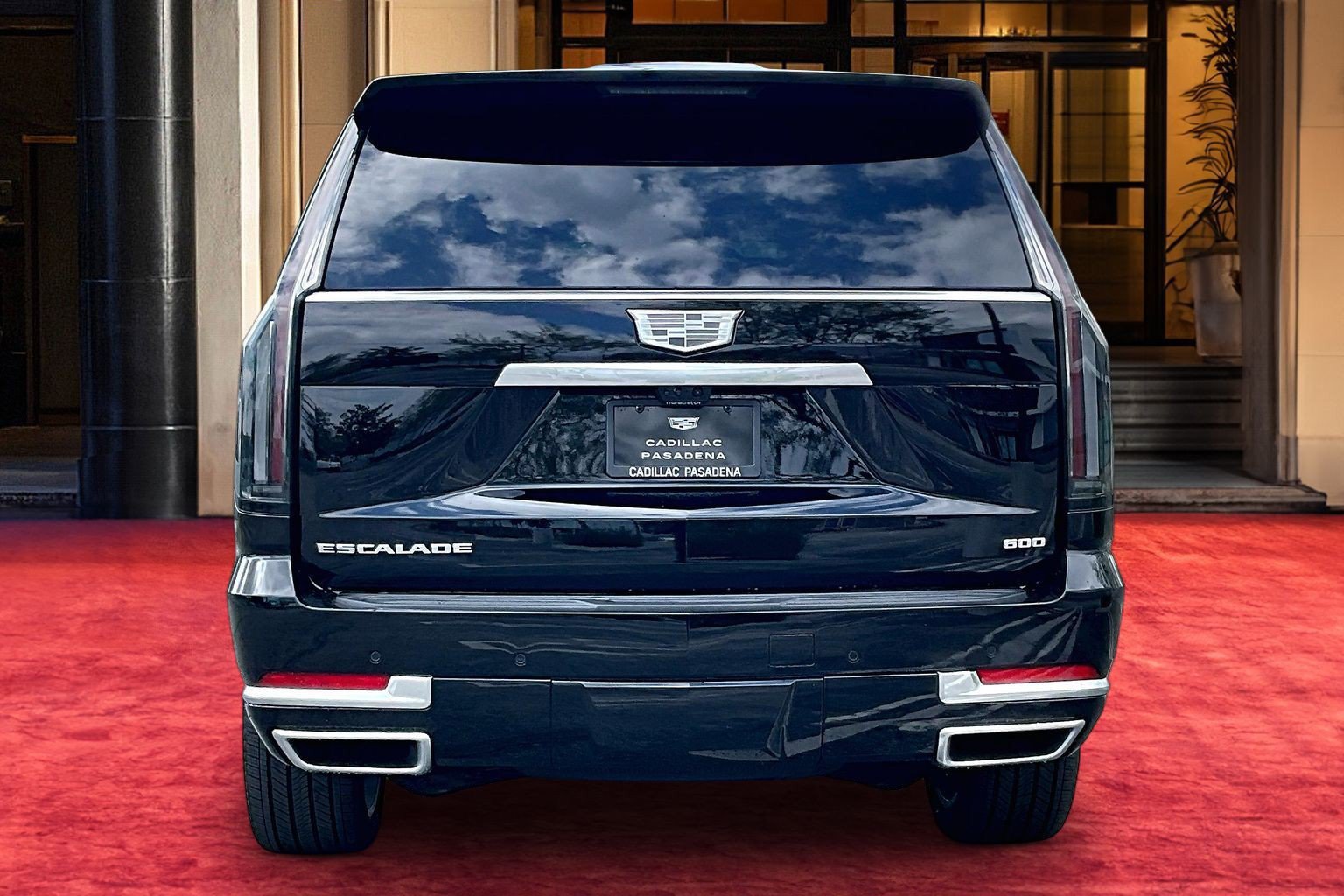 New 2026 Cadillac Escalade Platinum Luxury w/ LPO, Radiant Package AWD/4WD image 5