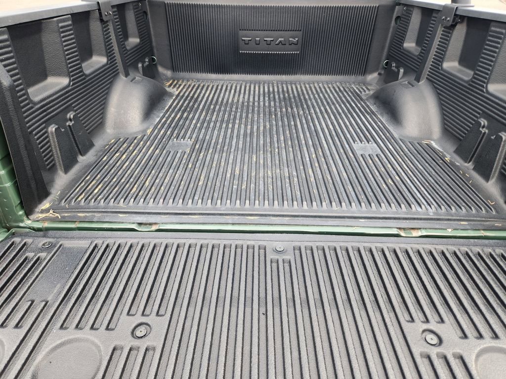 Used 2024 Nissan Titan SV w/ SV Bronze Edition Package image 13