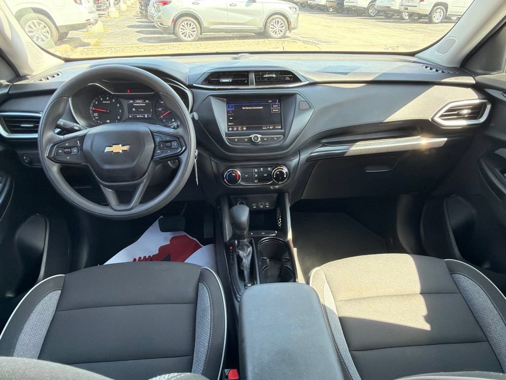 Used 2023 Chevrolet TrailBlazer LS FWD image 13