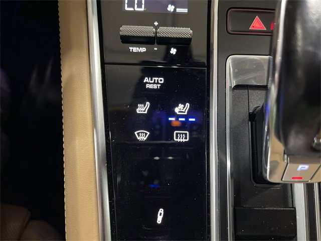 Used 2018 Porsche Panamera Turbo S Executive image 32