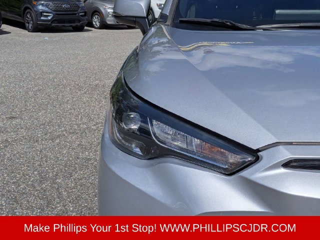 Used 2024 Toyota Corolla Cross AWD Hybrid image 9