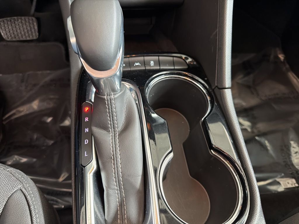 Used 2025 Buick Encore GX Preferred image 16