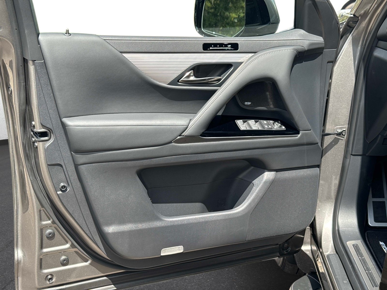 New 2026 Lexus LX 700h F Sport AWD/4WD image 19