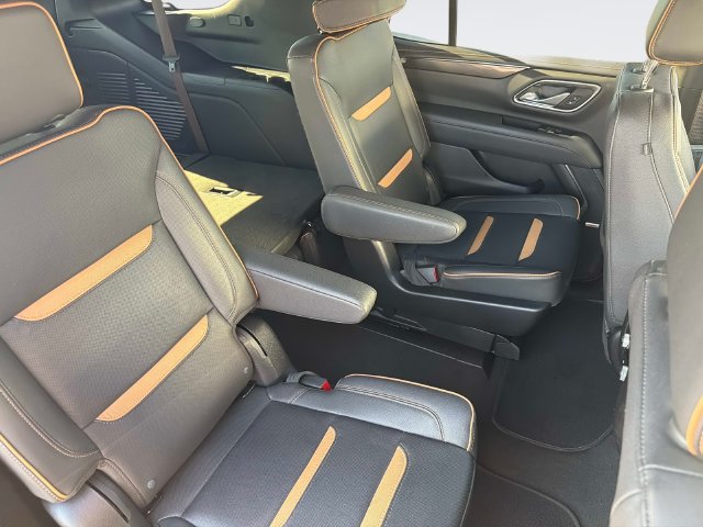 Used 2023 GMC Yukon AT4 w/ AT4 Premium Plus Package AWD/4WD image 22