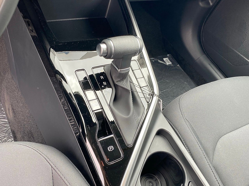 New 2026 Kia Niro LX FWD image 18