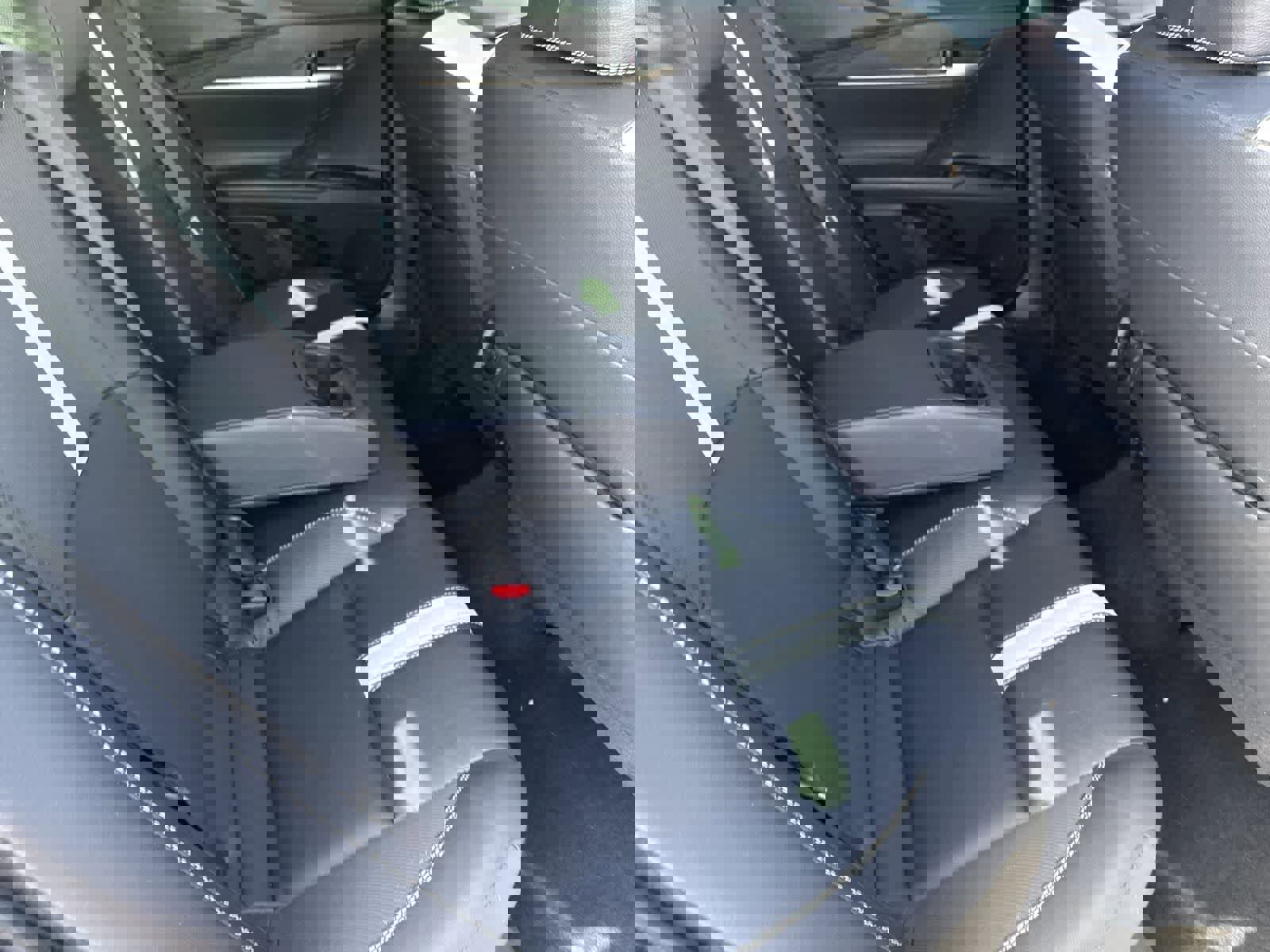 Used 2025 Toyota Camry SE image 13