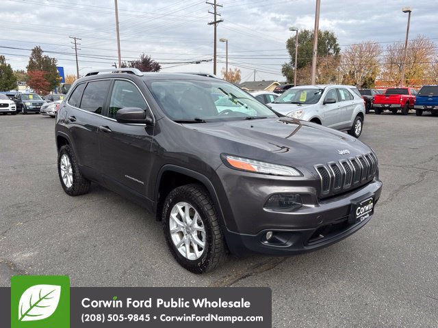Used 2015 Jeep Cherokee Latitude w/ Comfort/Convenience Group AWD/4WD image 3