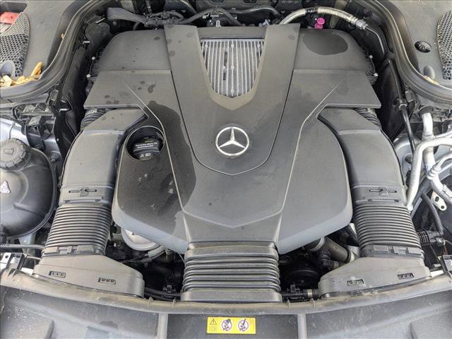 Used 2018 Mercedes-Benz E 400 4MATIC Sedan image 20