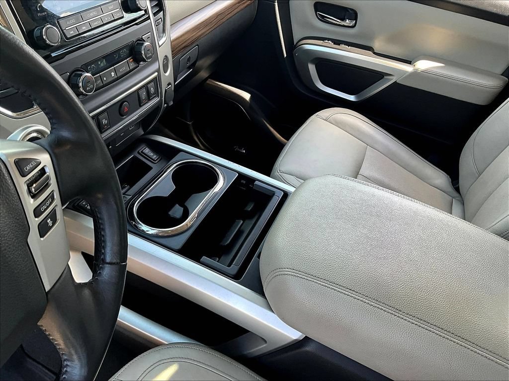 Used 2021 Nissan Titan SL w/ Moonroof Package AWD/4WD image 21