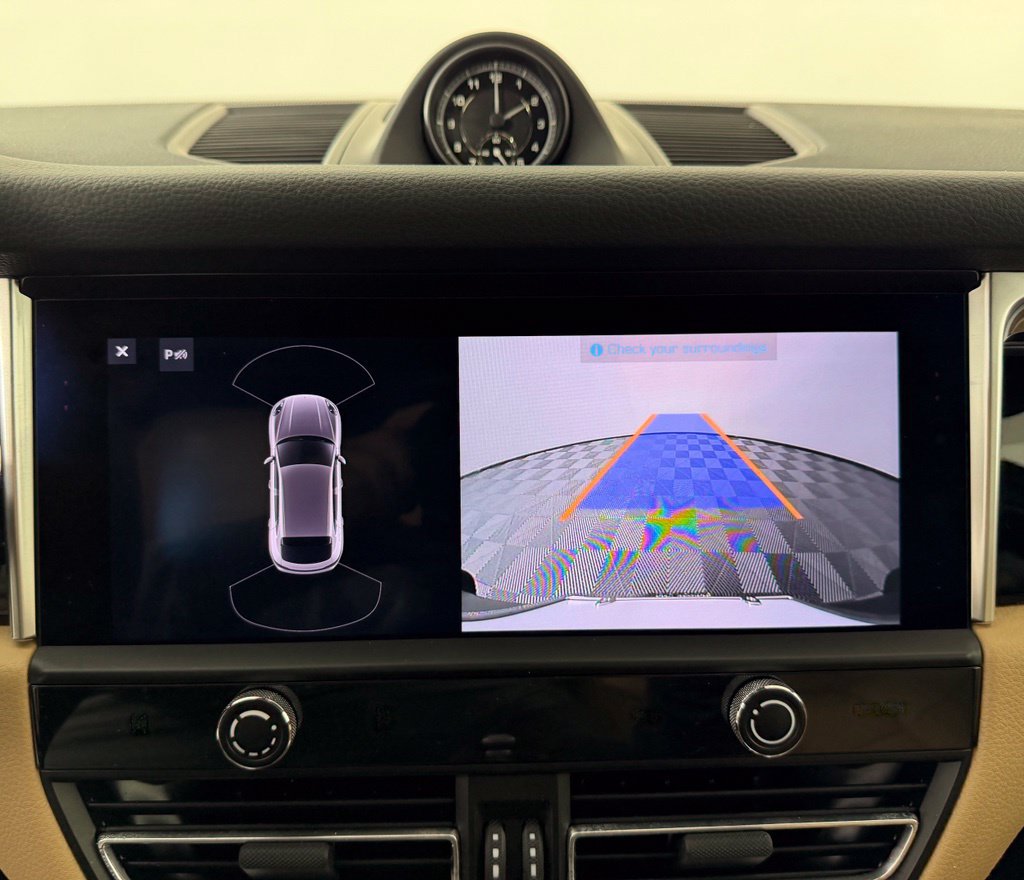 Certified 2024 Porsche Macan S AWD/4WD image 40