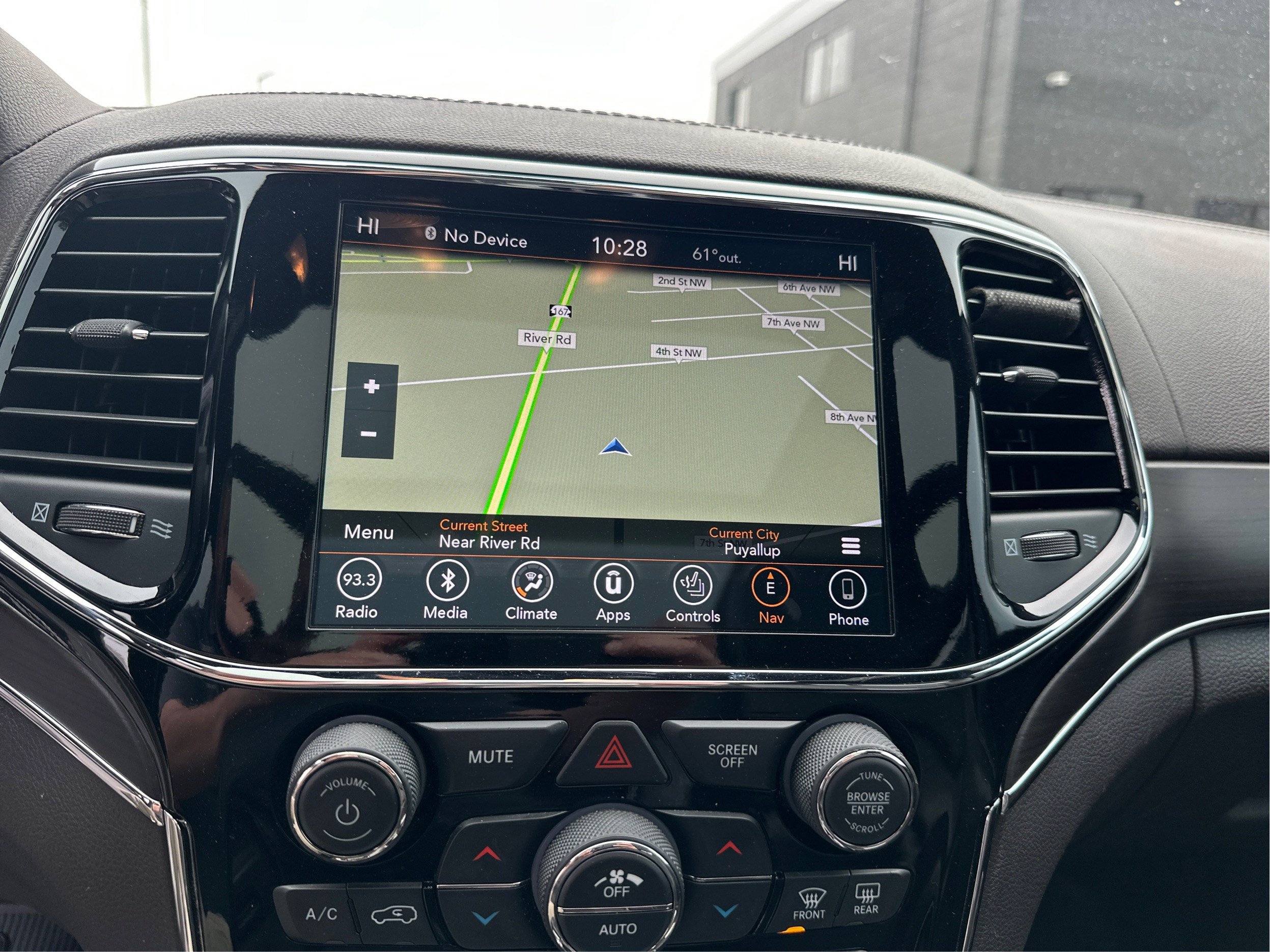 Used 2019 Jeep Grand Cherokee Overland w/ Interior Metal Package AWD/4WD image 32