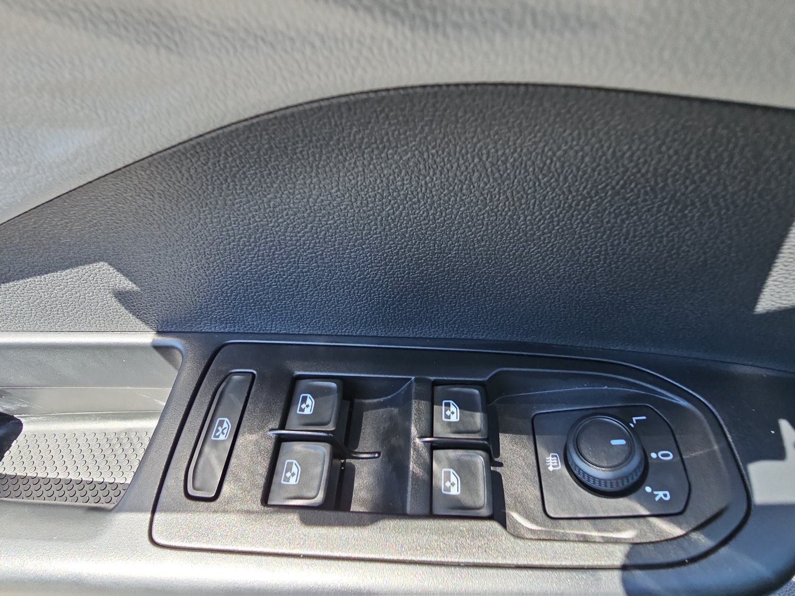 Used 2023 Volkswagen Taos S AWD/4WD image 26