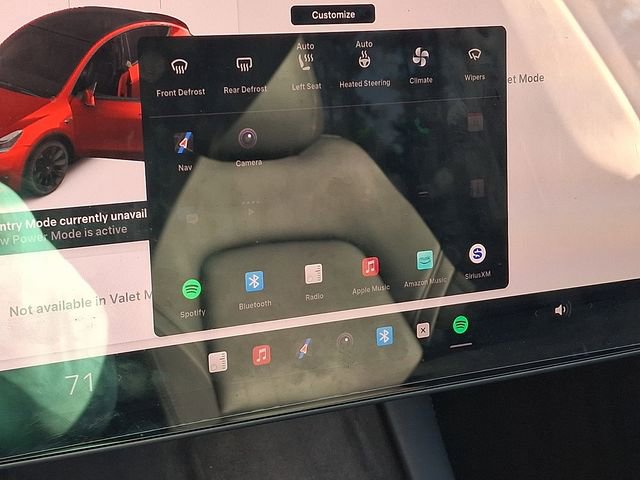 Used 2022 Tesla Model Y Long Range image 21