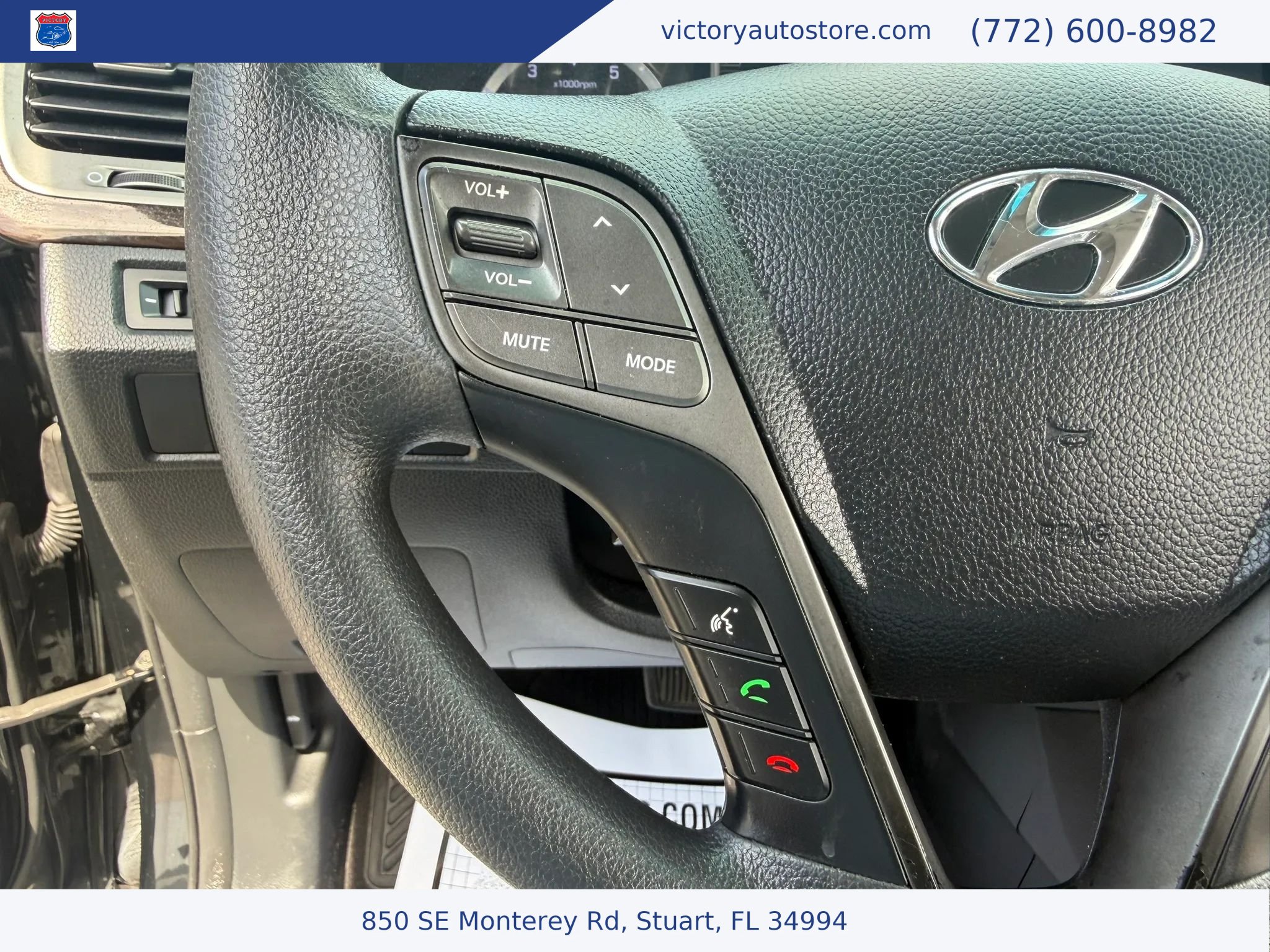 Used 2018 Hyundai Santa Fe Sport w/ 2.4L Value Package 02 FWD image 29