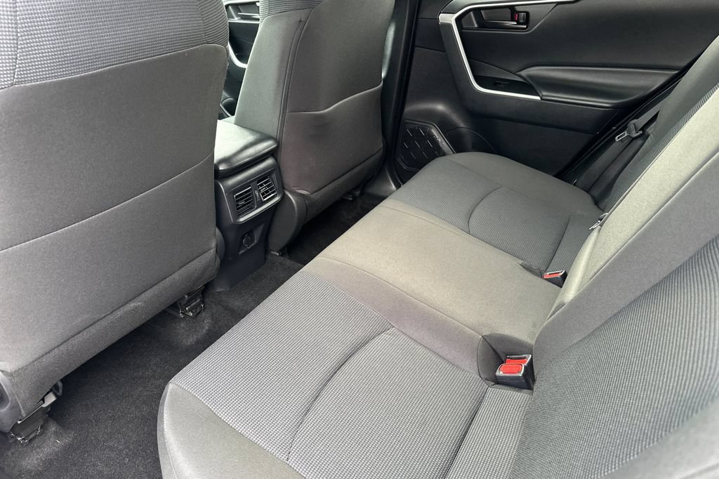 Certified 2024 Toyota RAV4 LE AWD/4WD image 11