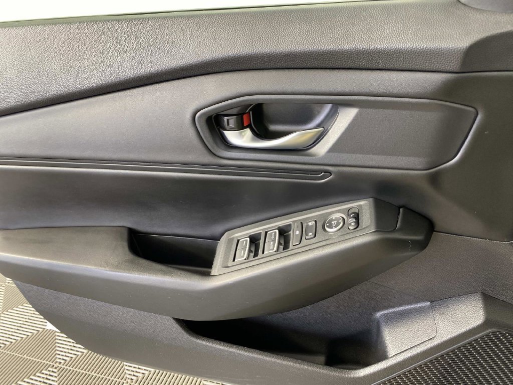 Used 2024 Honda Accord EX image 24