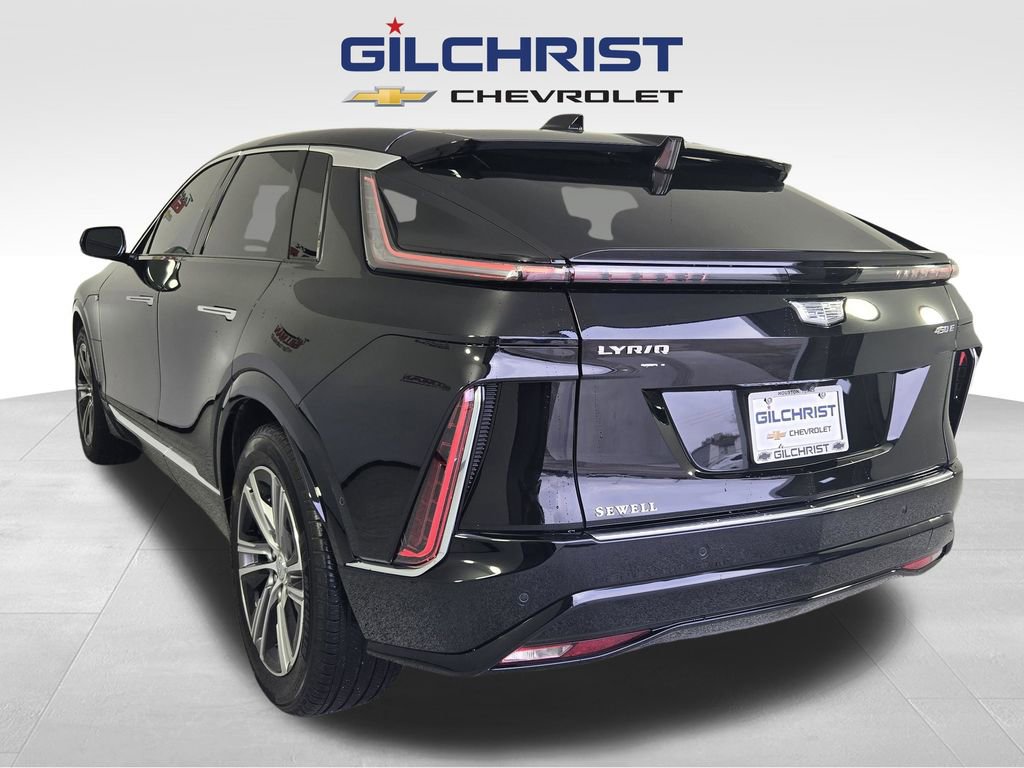 Used 2024 Cadillac Lyriq Luxury w/ LPO, Floor Liner Package image 4