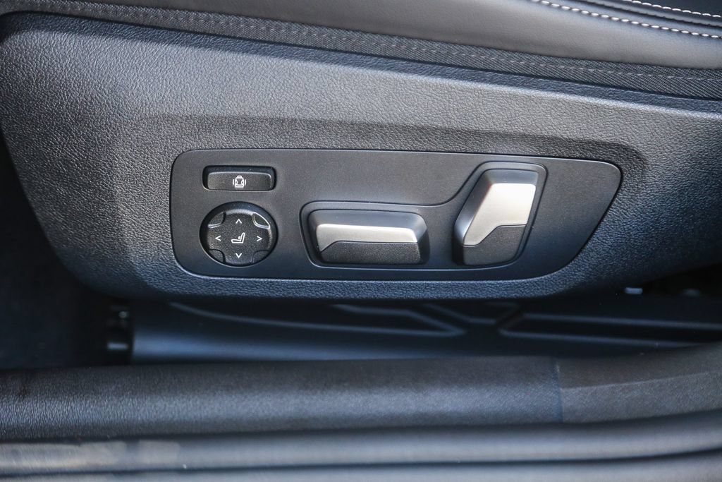 Used 2026 BMW 840i RWD image 18
