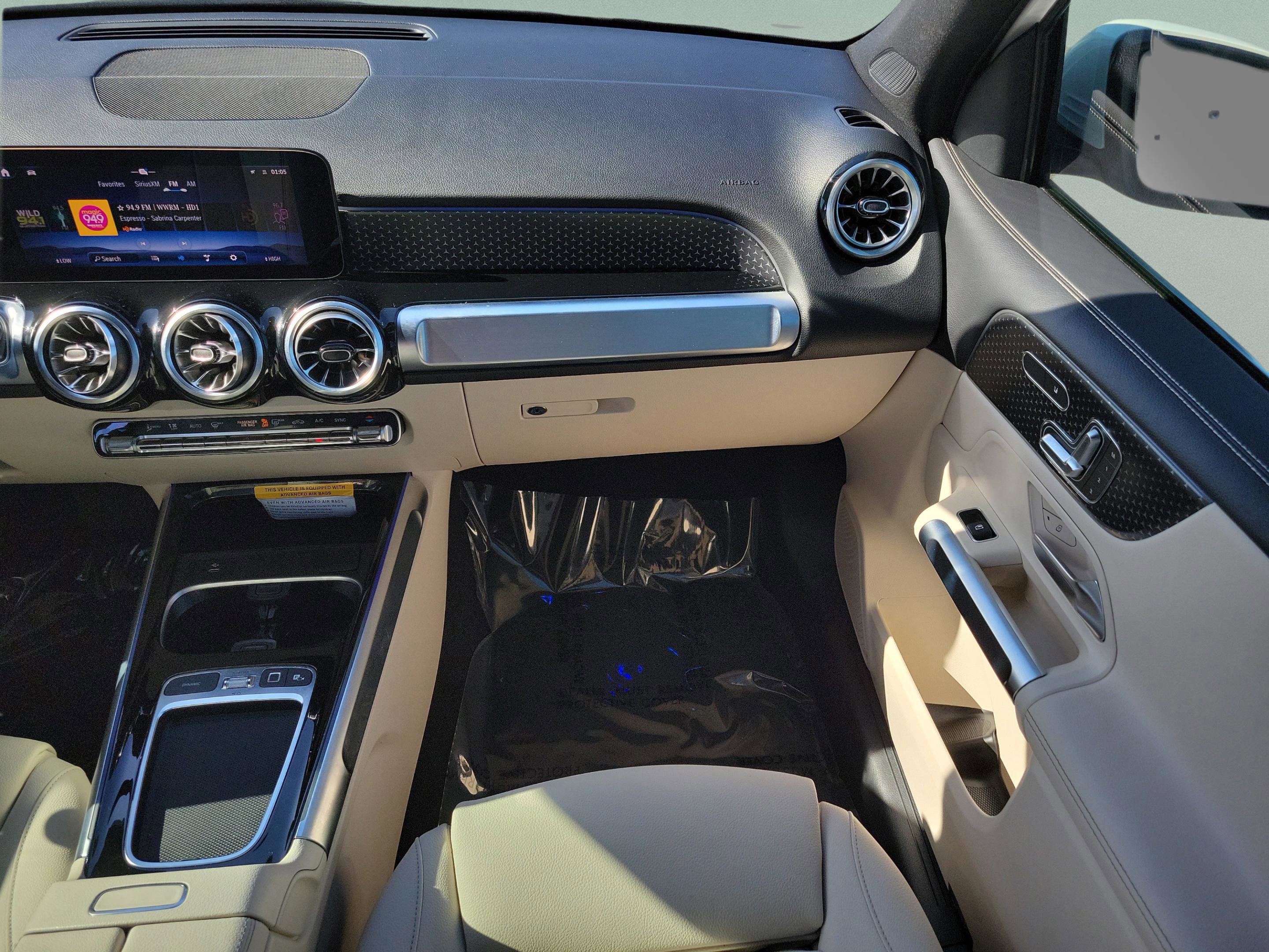 Certified 2025 Mercedes-Benz GLB 250 image 19