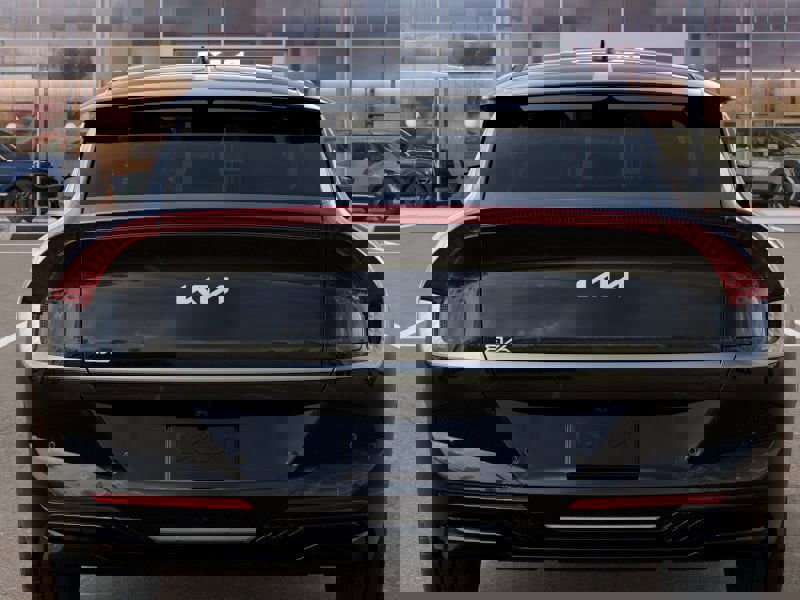 New 2025 Kia EV6 Light w/ Light LR Technology Package image 13