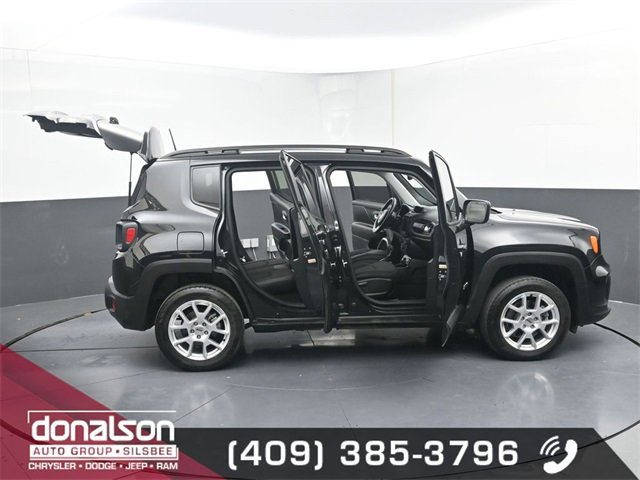 Used 2023 Jeep Renegade Latitude w/ Premium Group image 22