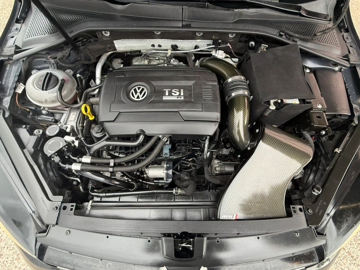Used 2017 Volkswagen Golf R 4-Door AWD/4WD image 22