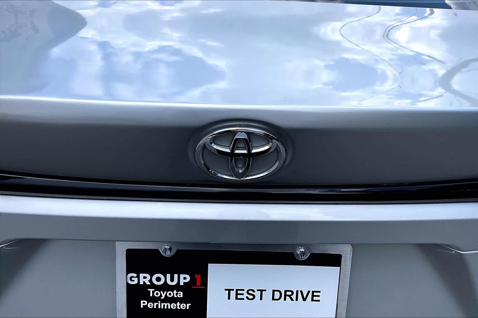 Certified 2025 Toyota Corolla LE FWD image 31