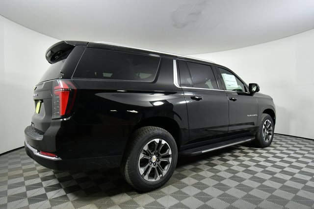 New 2026 Chevrolet Suburban LS image 10