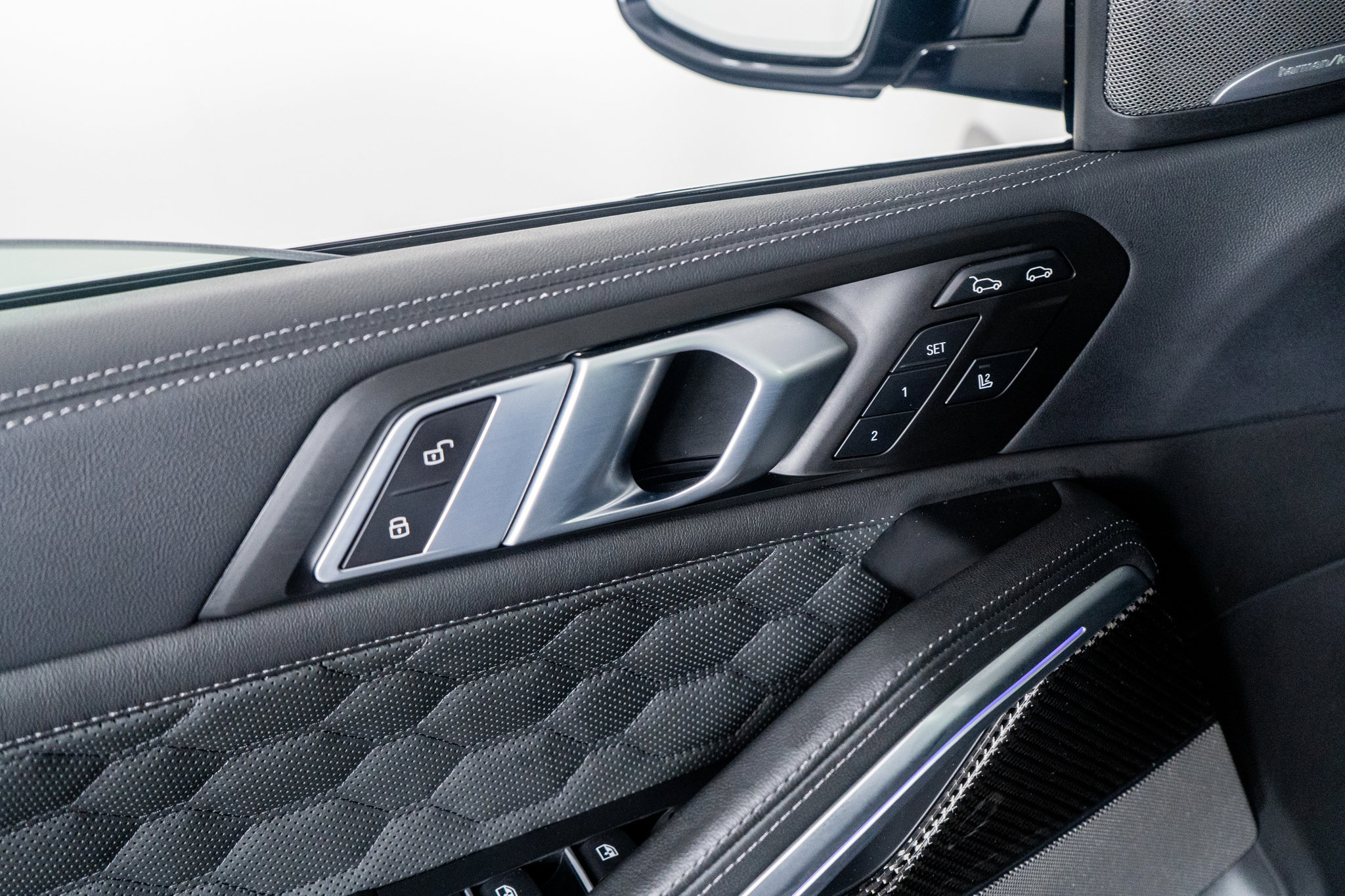 Used 2025 BMW X6 M Competition image 50