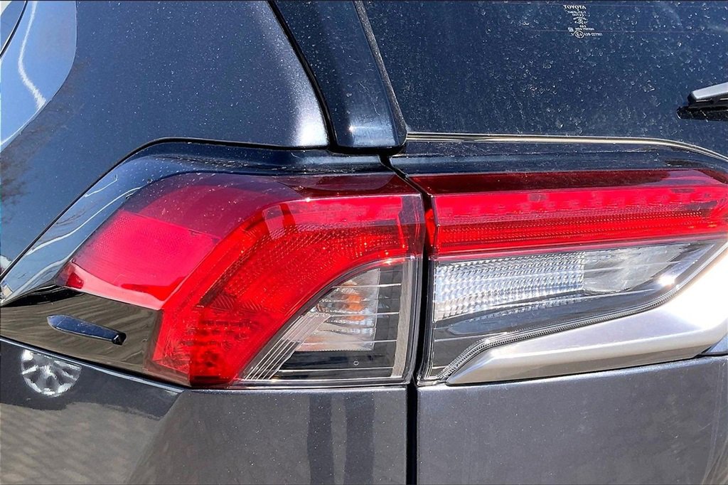 Used 2019 Toyota RAV4 XSE image 23