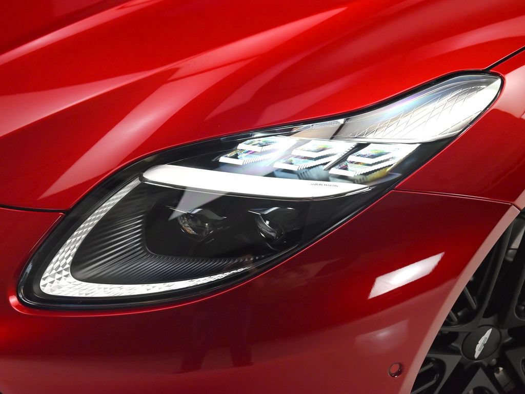 Used 2025 Aston Martin DB12 Convertible RWD image 32