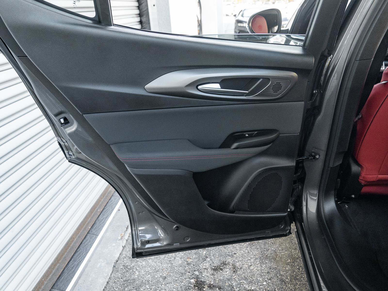 New 2026 Alfa Romeo Tonale Veloce w/ Quick Order Package 23H Volce image 44