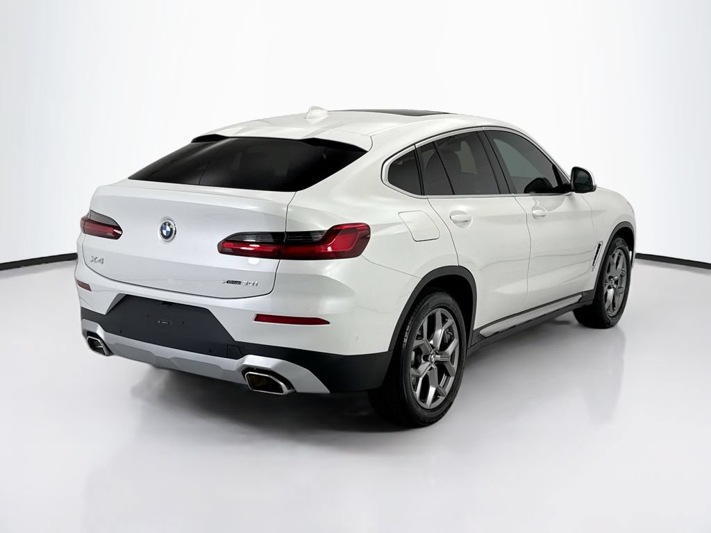 Used 2024 BMW X4 xDrive30i w/ Premium Package AWD/4WD image 5