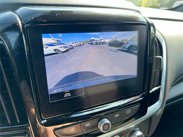 Used 2023 Chevrolet Traverse LT image 14