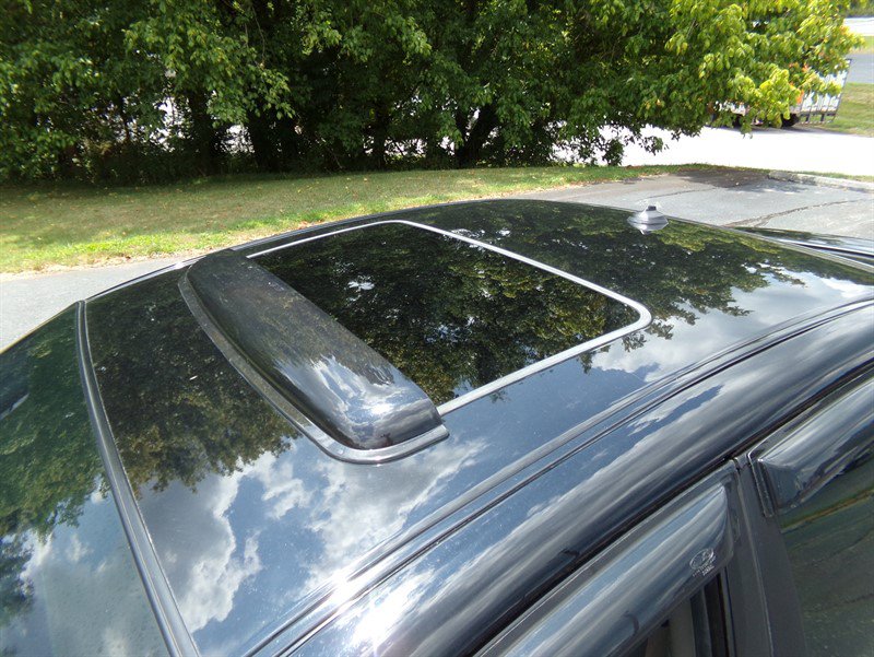 Used 2004 Chevrolet Impala SS w/ Preferred Equipment Group FWD image 10