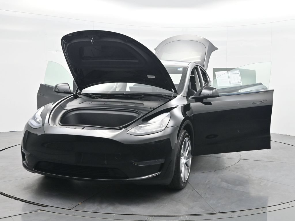 Used 2023 Tesla Model Y Long Range AWD/4WD image 34