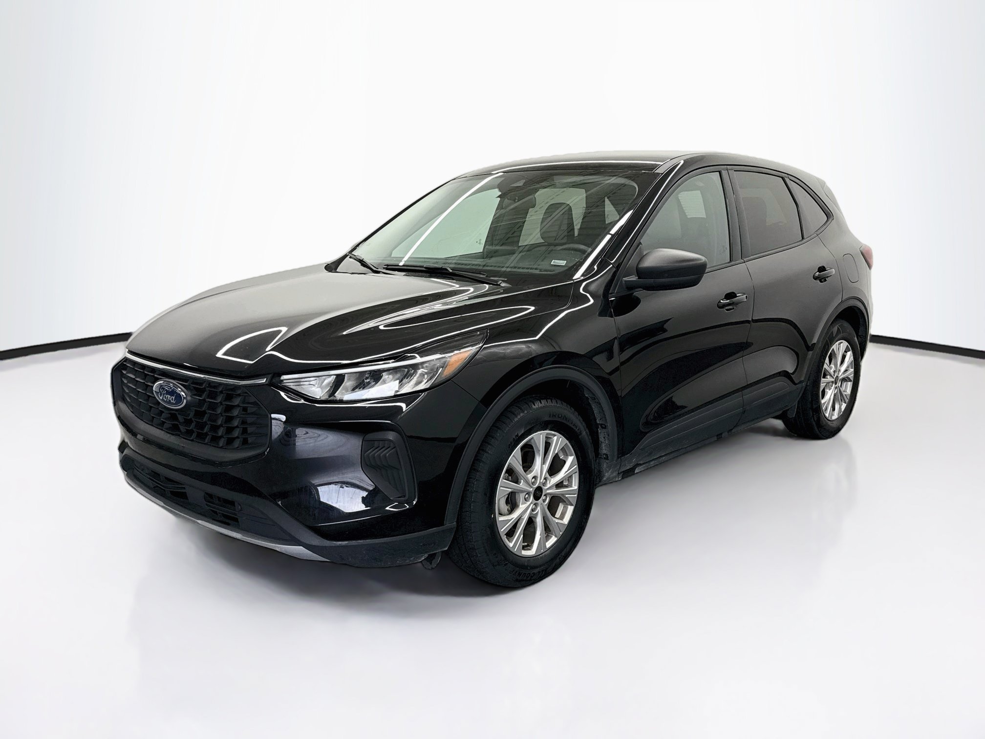 Used 2025 Ford Escape Active FWD image 3