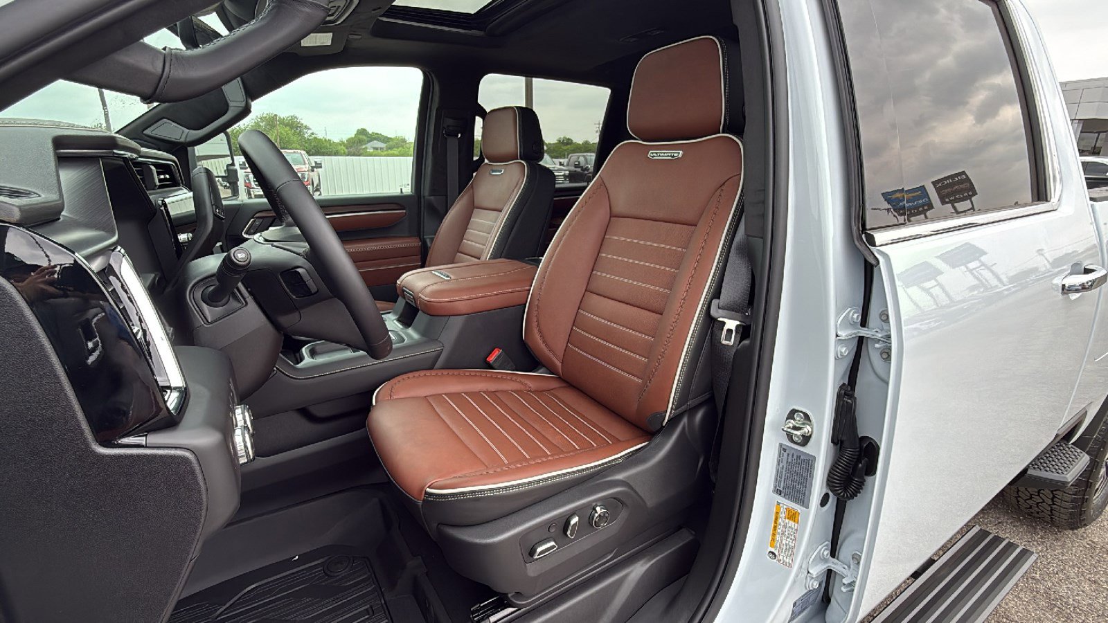 New 2026 GMC Sierra 2500 Denali Ultimate AWD/4WD image 14