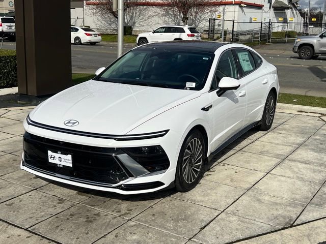 New 2026 Hyundai Sonata Limited image 3