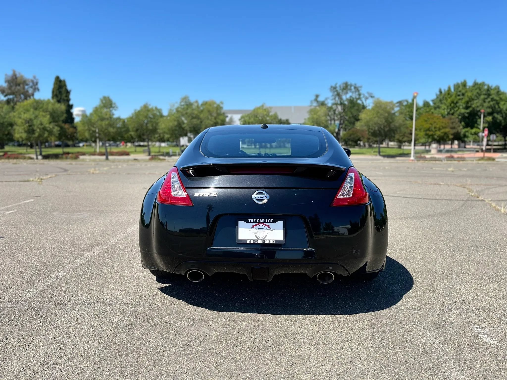 Used 2011 Nissan 370Z Touring w/ Sport Pkg RWD image 7