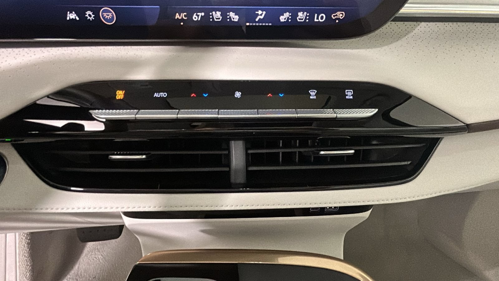 New 2026 Buick Enclave Avenir w/ Super Cruise Package AWD/4WD image 24