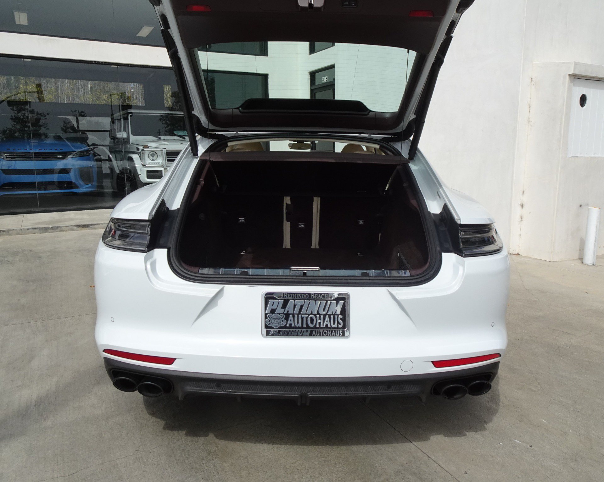 Used 2022 Porsche Panamera Platinum Edition RWD image 5