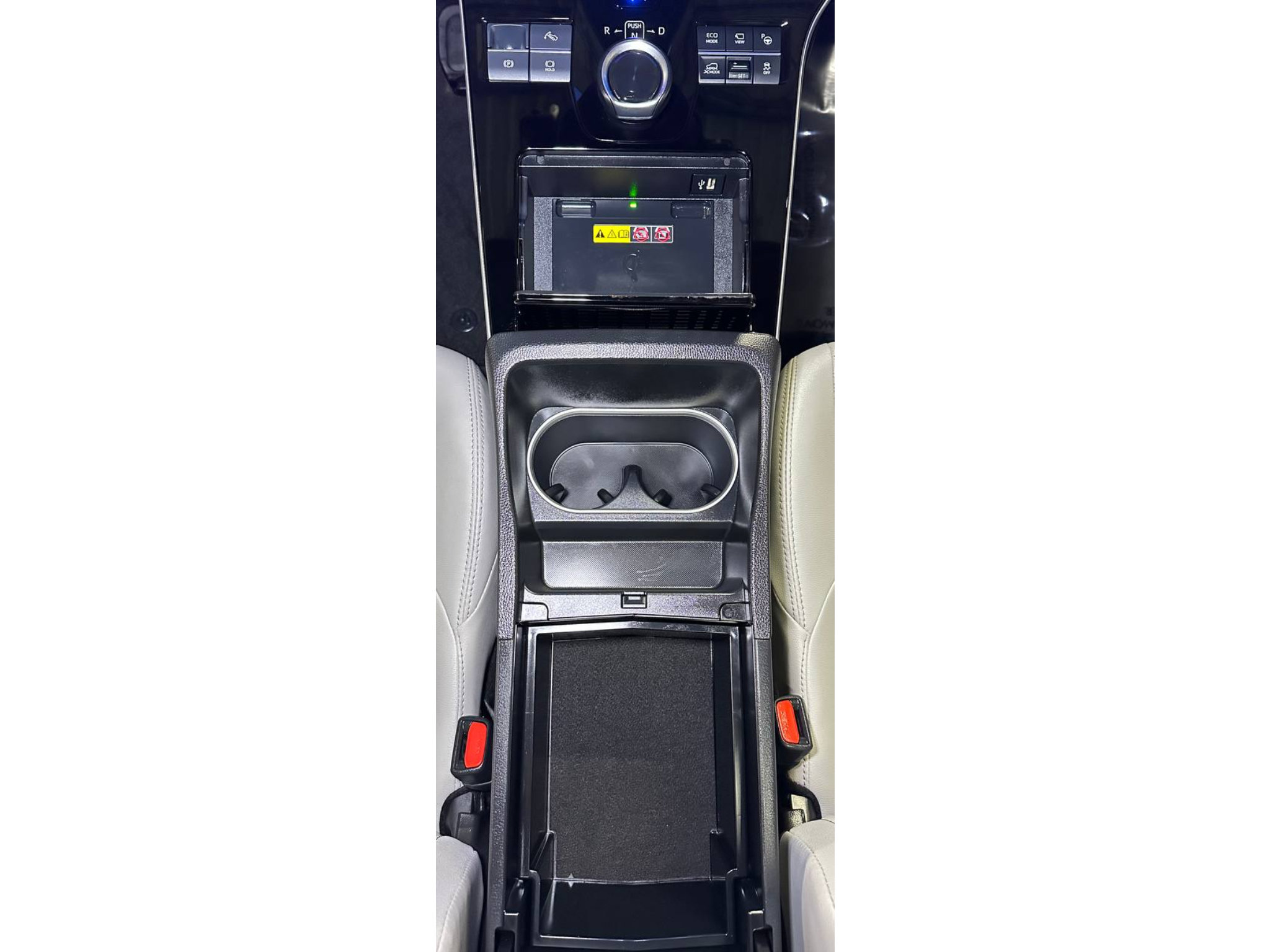 Used 2025 Toyota bZ4X AWD image 36