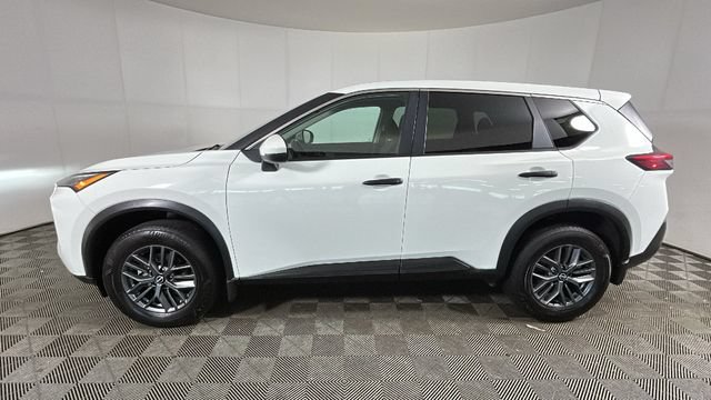 Used 2022 Nissan Rogue S FWD image 6