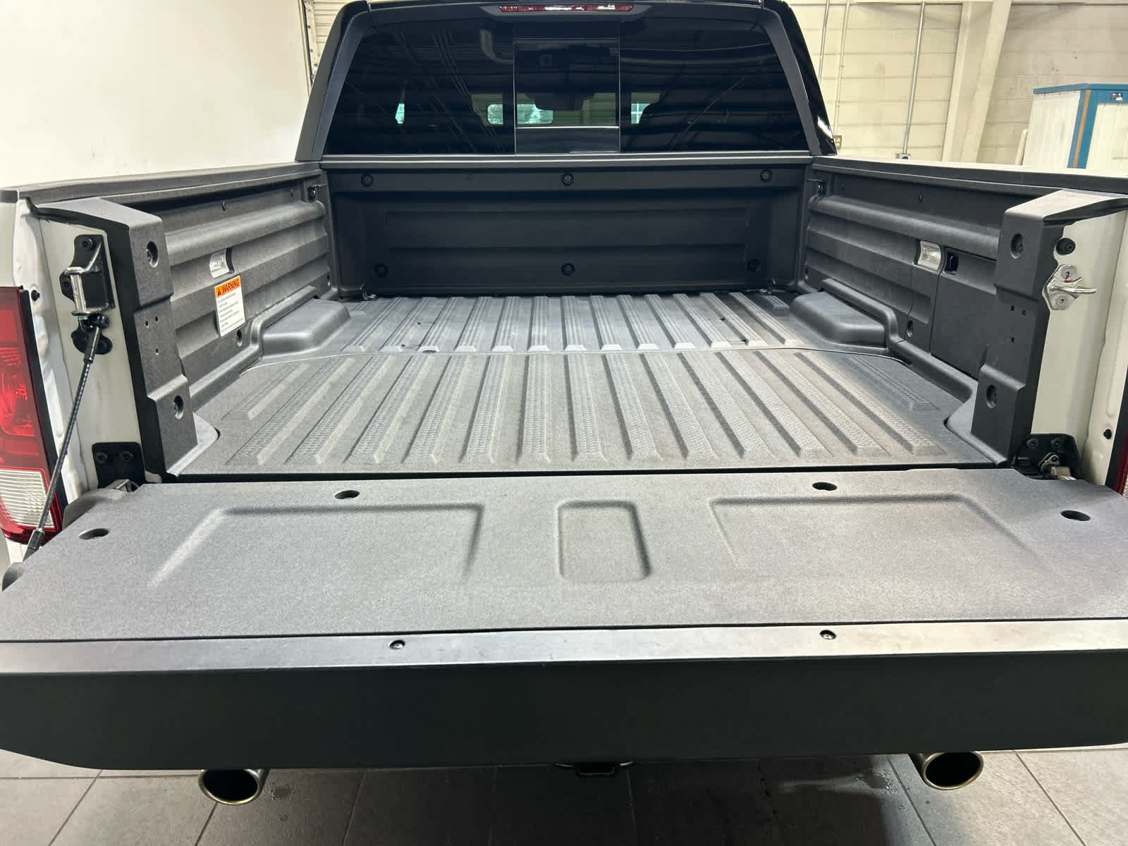 Used 2025 Honda Ridgeline Black Edition image 4