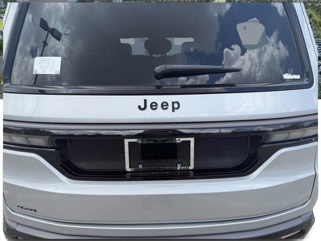 New 2026 Jeep Grand Wagoneer Limited w/ 8-Passenger Seating Package AWD/4WD image 37
