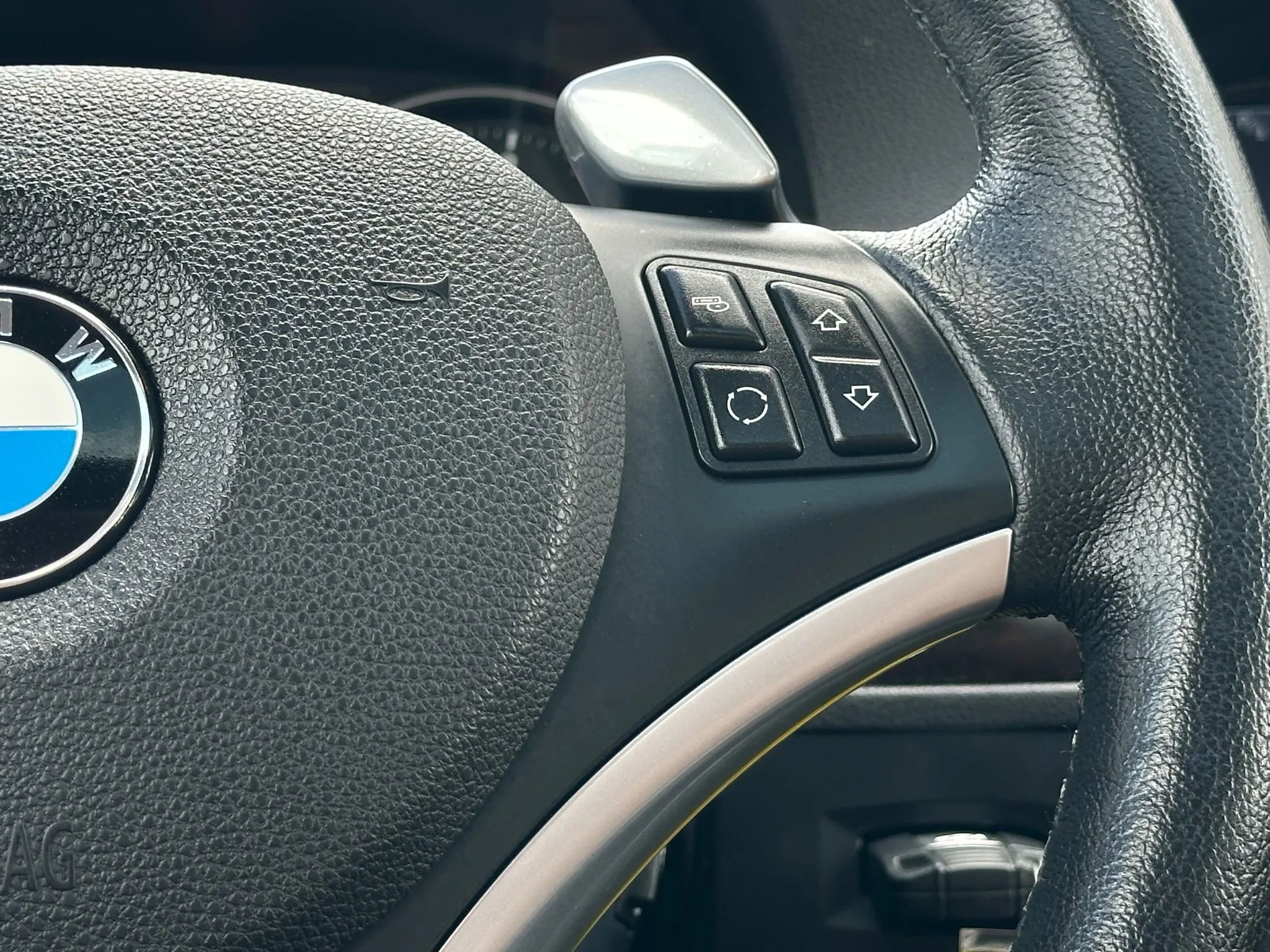 Used 2010 BMW 335d Sedan image 28